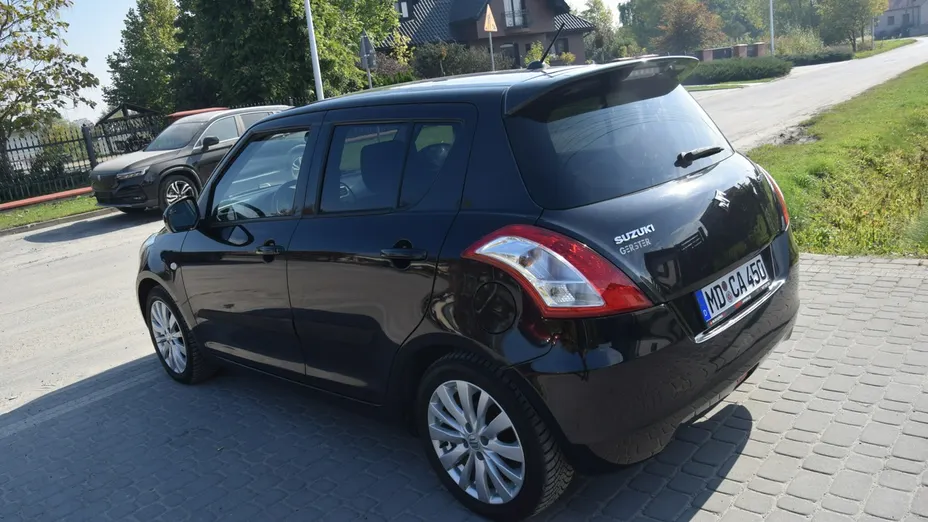 SUZUKI Swift -