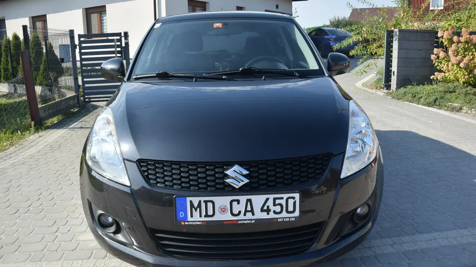 SUZUKI Swift -