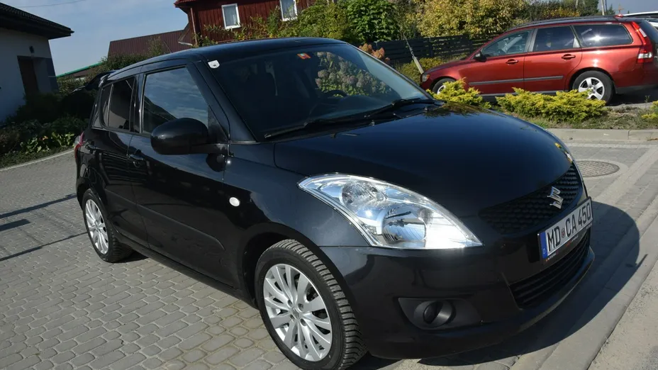 SUZUKI Swift -