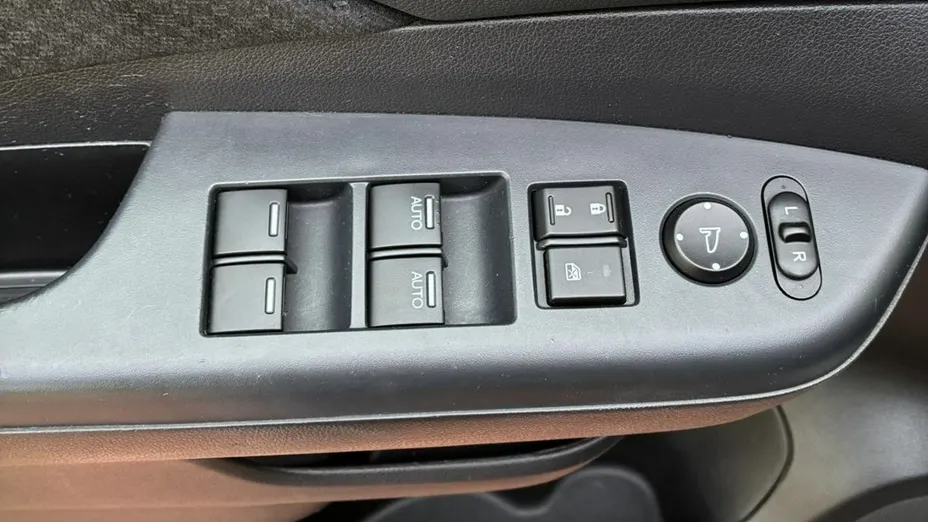 HONDA CR-V -