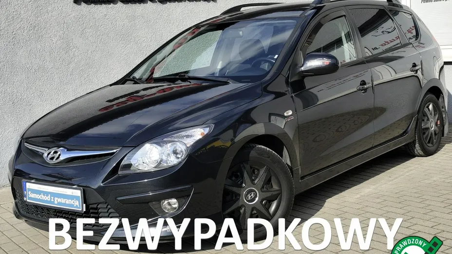 HYUNDAI i30 -