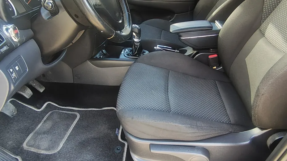 HYUNDAI i30 -