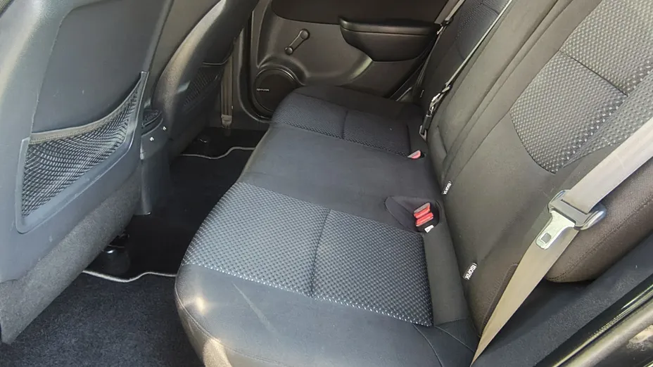 HYUNDAI i30 -