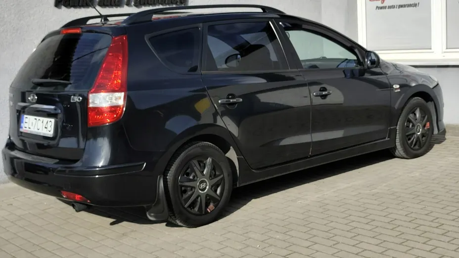 HYUNDAI i30 -