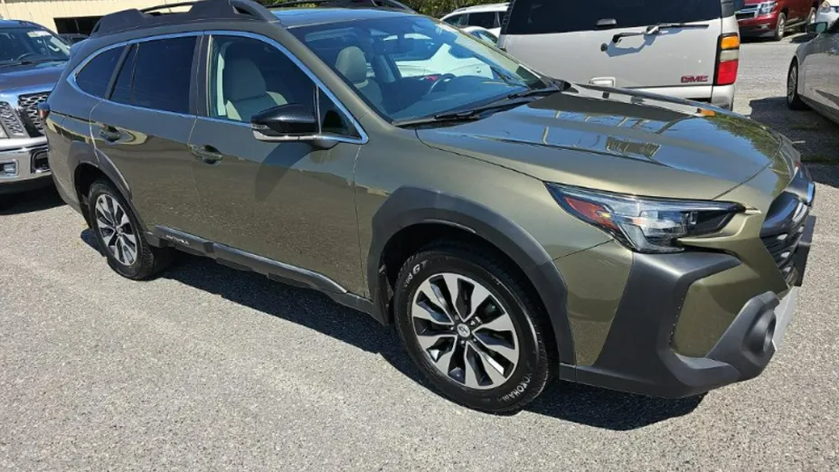 SUBARU Outback -