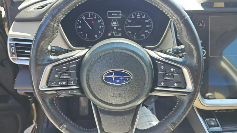 SUBARU Outback -