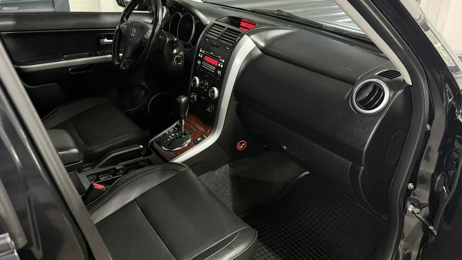 SUZUKI Grand Vitara -