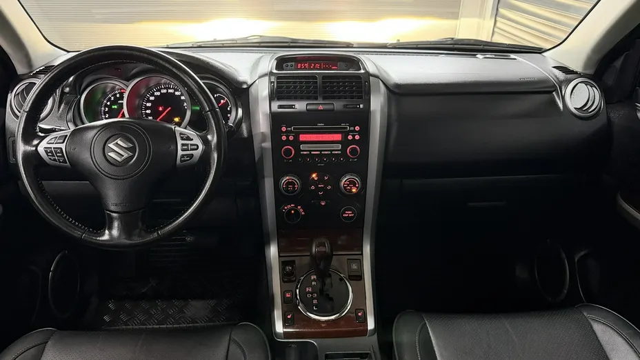 SUZUKI Grand Vitara -