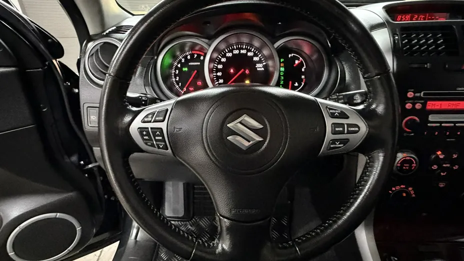 SUZUKI Grand Vitara -