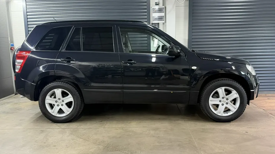 SUZUKI Grand Vitara -