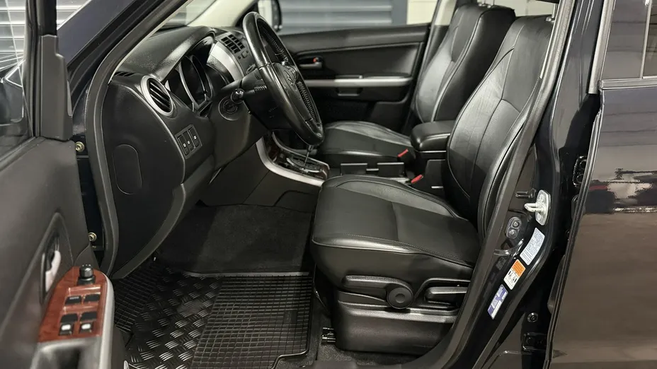 SUZUKI Grand Vitara -