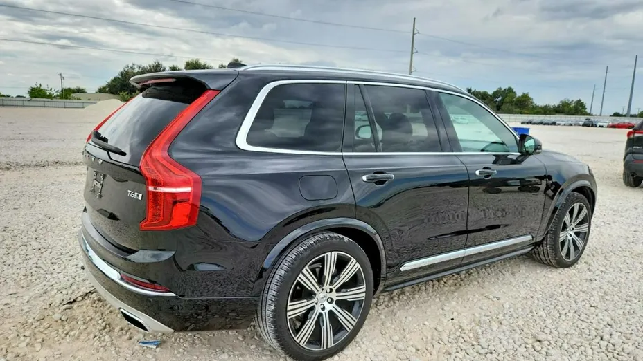 VOLVO XC90 -