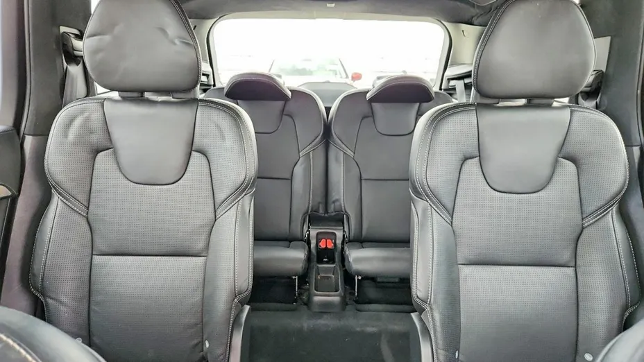 VOLVO XC90 -