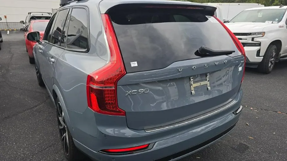 VOLVO XC90 -