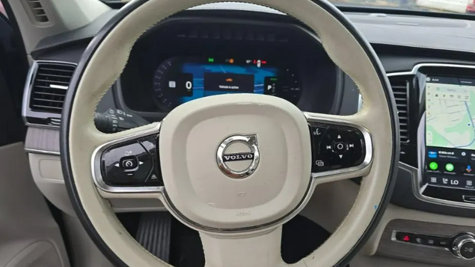 VOLVO XC90 -