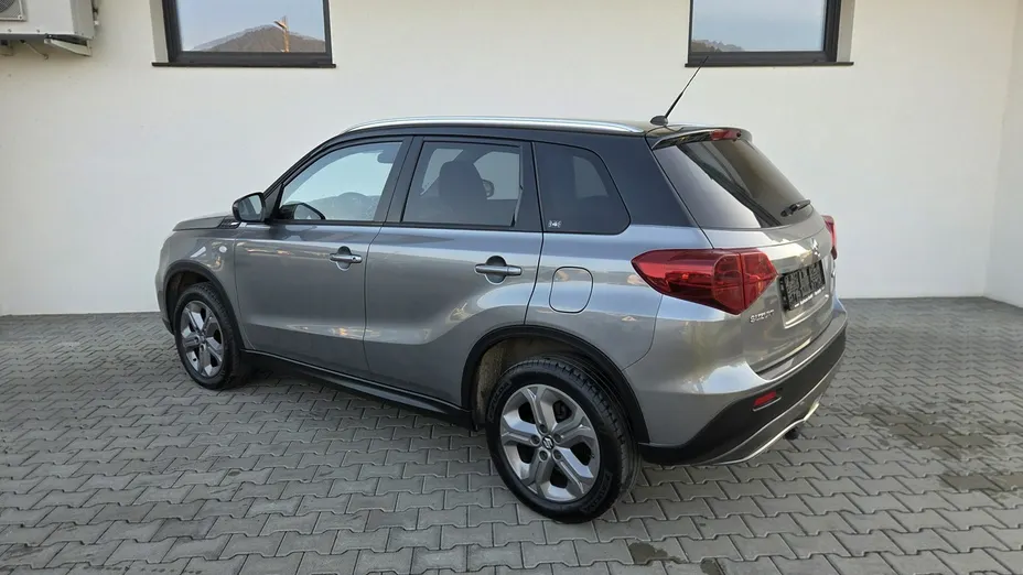 SUZUKI Vitara -