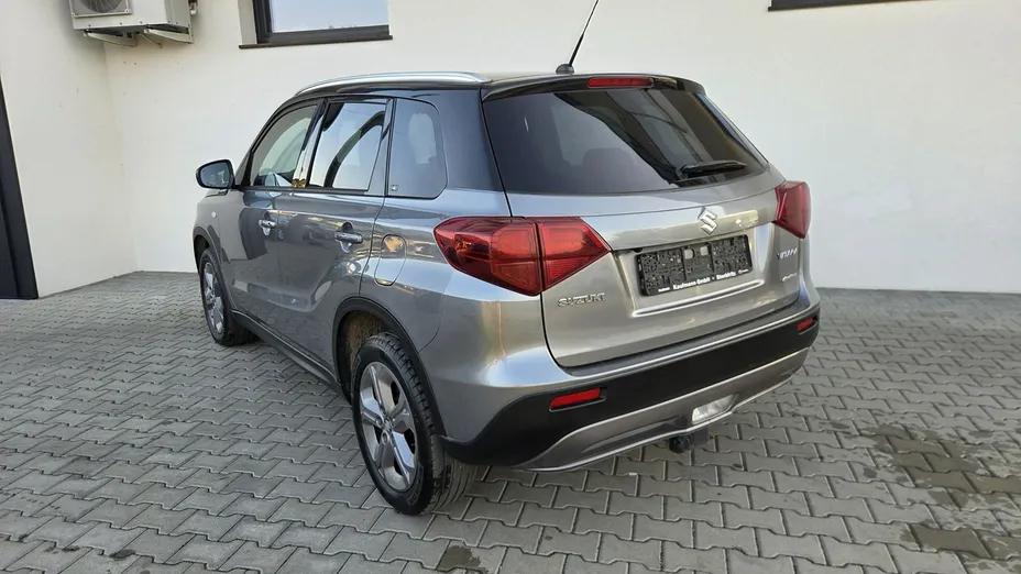 SUZUKI Vitara -
