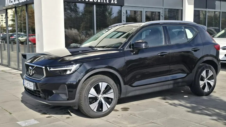VOLVO XC40 -