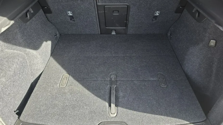 VOLVO XC40 -