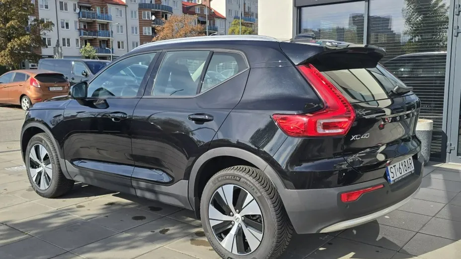 VOLVO XC40 -