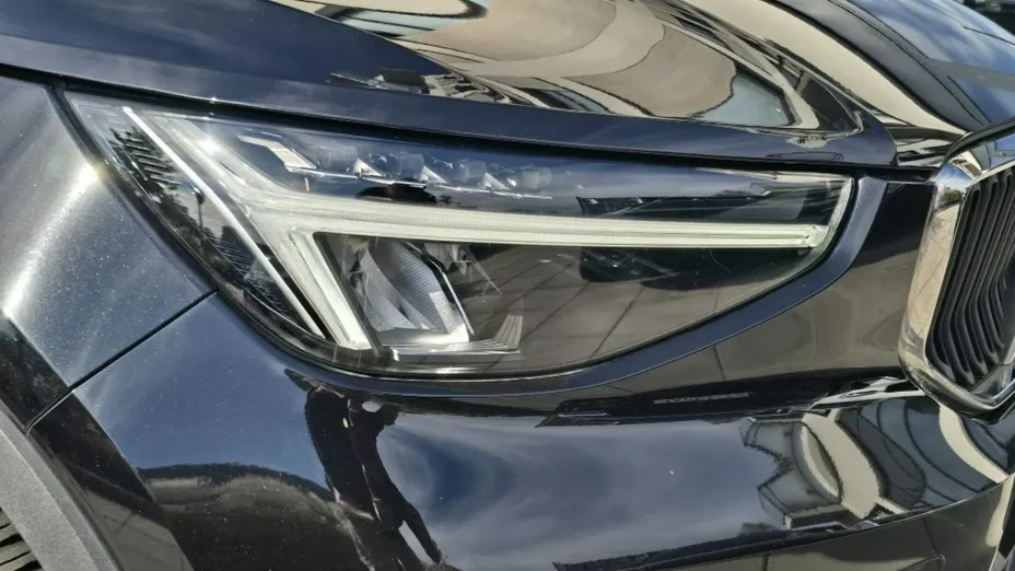 VOLVO XC40 -