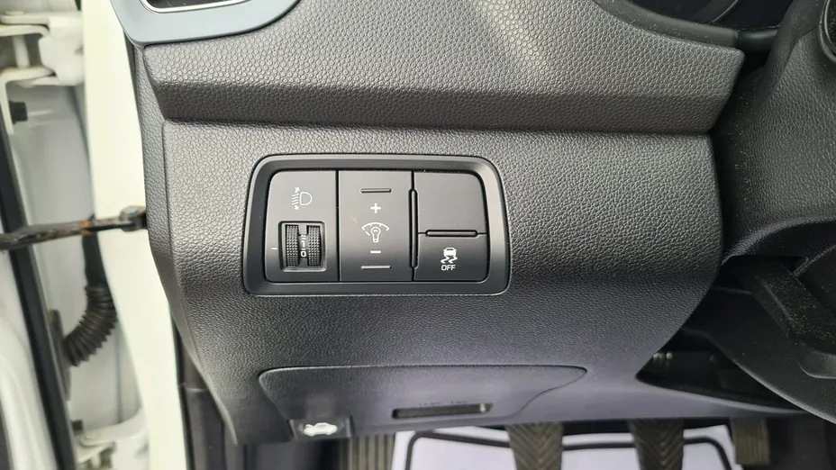 HYUNDAI i20 -