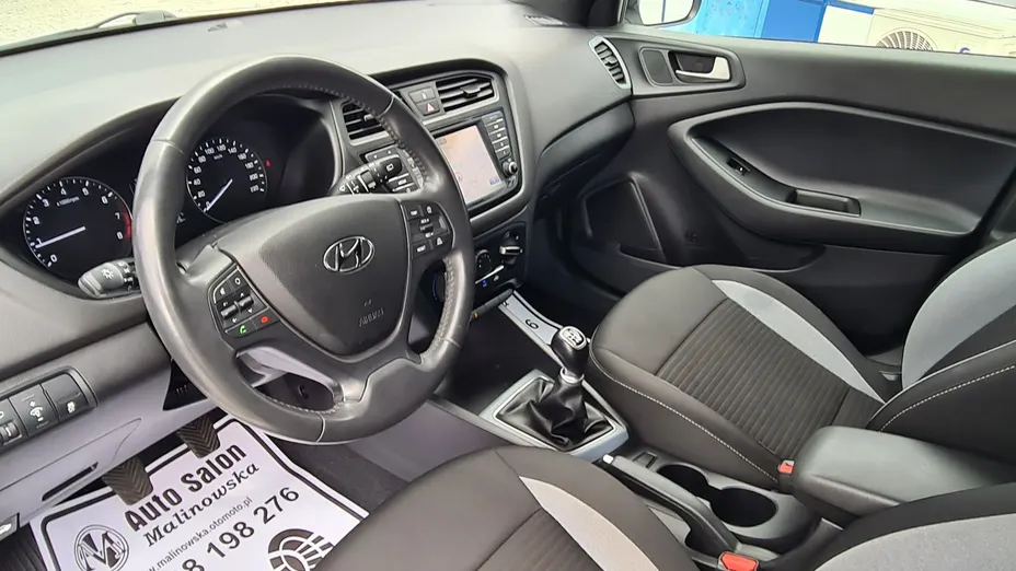 HYUNDAI i20 -