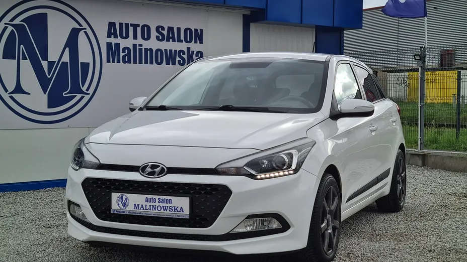 HYUNDAI i20 -