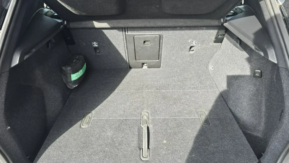 VOLVO XC40 -