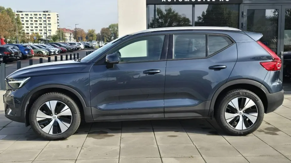 VOLVO XC40 -
