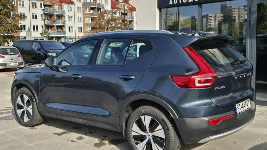 VOLVO XC40 -