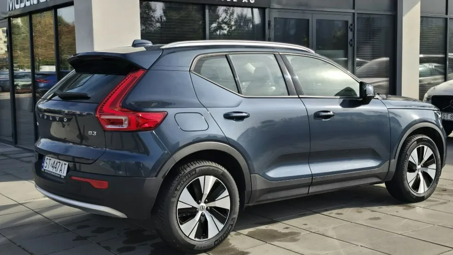 VOLVO XC40 -