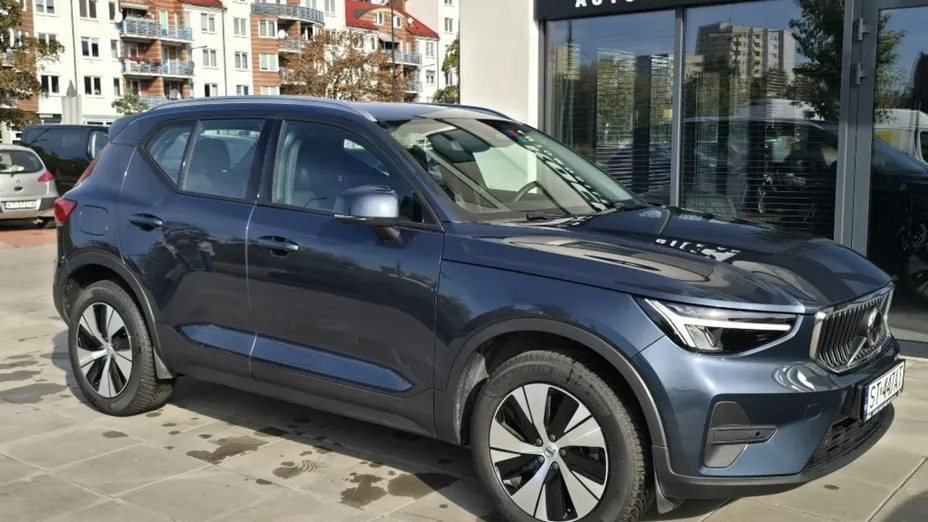 VOLVO XC40 -