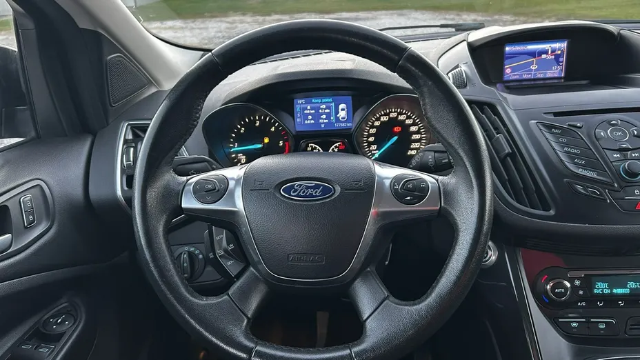 FORD Kuga -