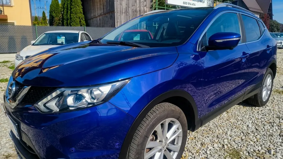 NISSAN Qashqai -