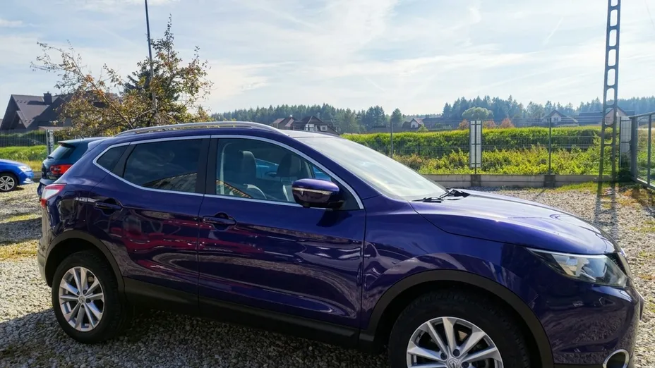 NISSAN Qashqai -