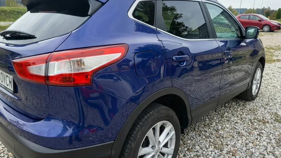 NISSAN Qashqai -