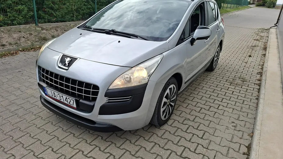 PEUGEOT 3008 -