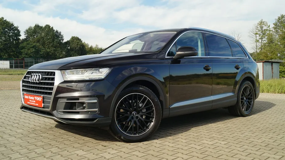 AUDI Q7 -