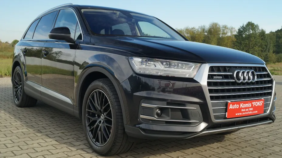 AUDI Q7 -