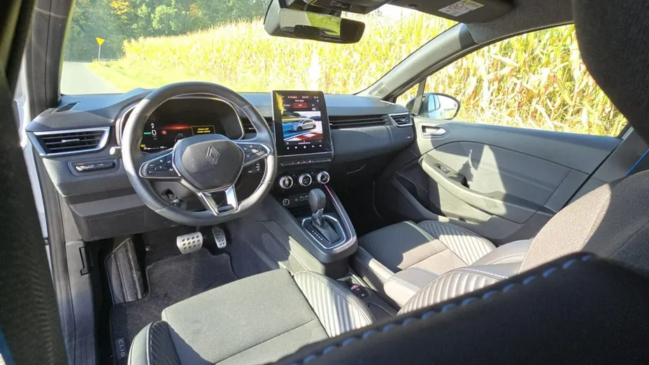 RENAULT Clio -
