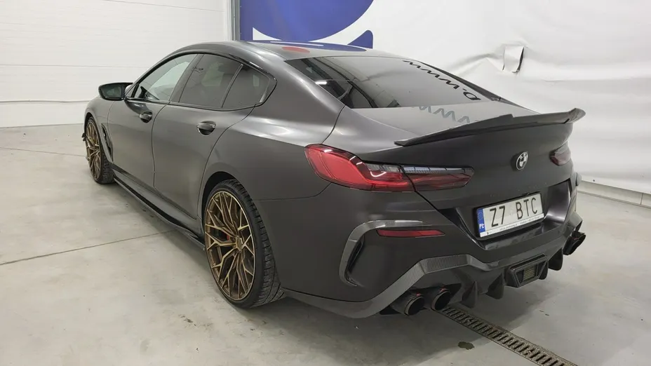 BMW Seria 8 -