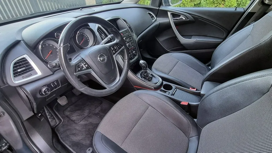 OPEL Astra -