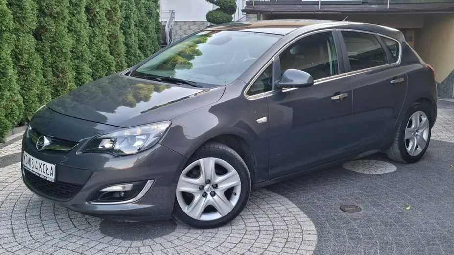 OPEL Astra -