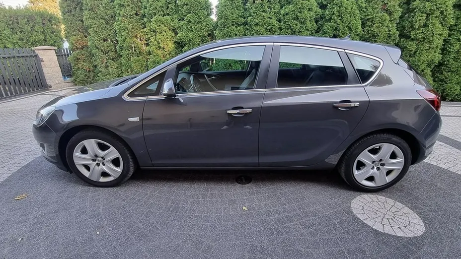 OPEL Astra -