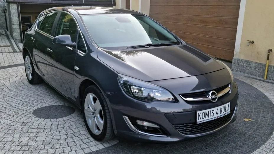 OPEL Astra -
