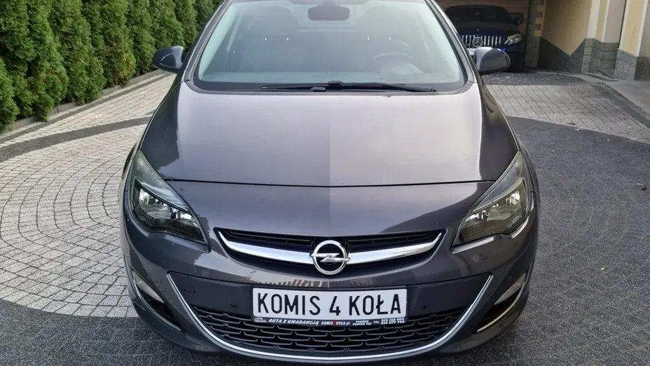 OPEL Astra -