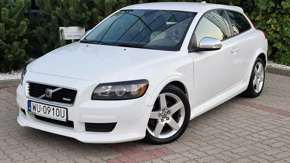 VOLVO C30 -
