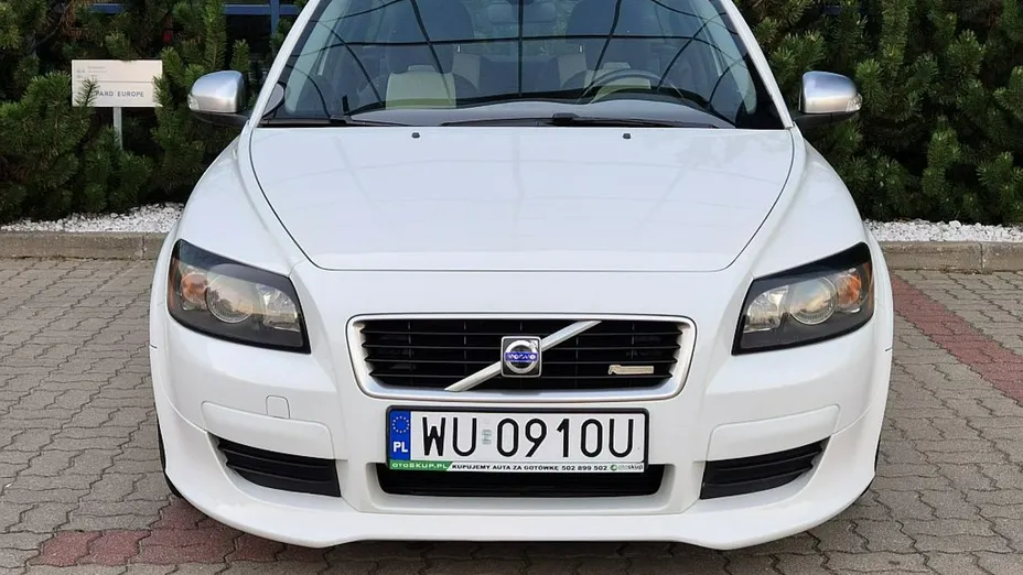 VOLVO C30 -