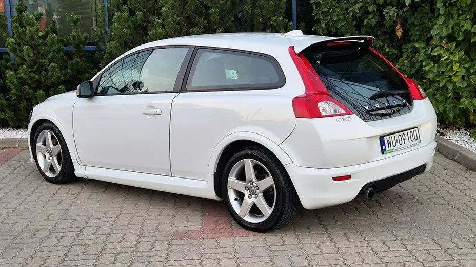 VOLVO C30 -